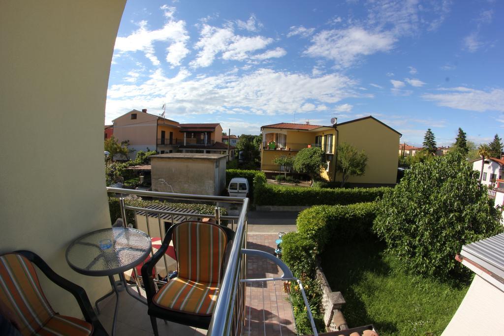 Apartments Neno Umago Esterno foto