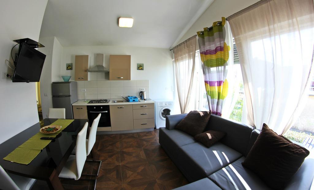 Apartments Neno Umago Esterno foto